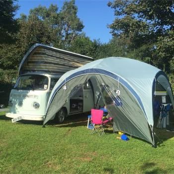 Fully serviced motorhome pitch
