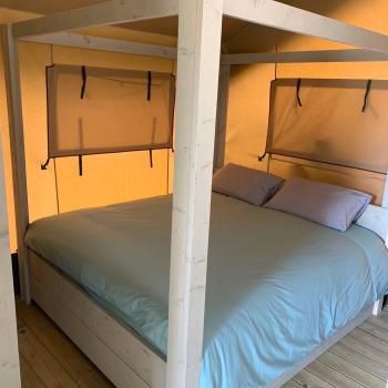 superking bed